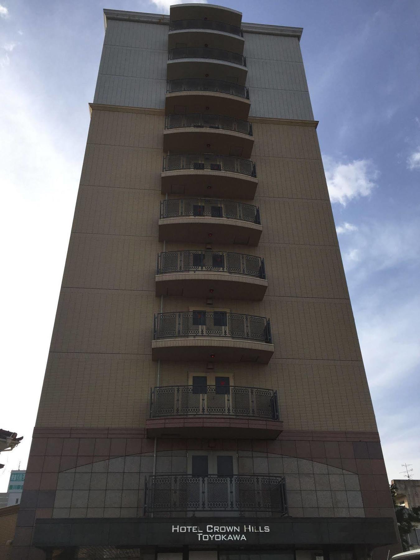 Hotel Crown Hills Toyokawa Dış mekan fotoğraf